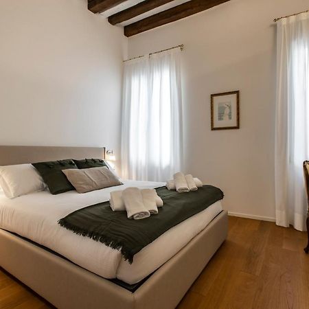 Ca' Delle Acque Deluxe Apartment R&R Venesia Bagian luar foto