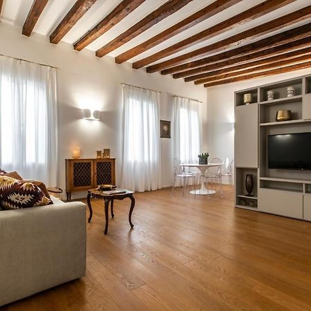 Ca' Delle Acque Deluxe Apartment R&R Venesia Bagian luar foto