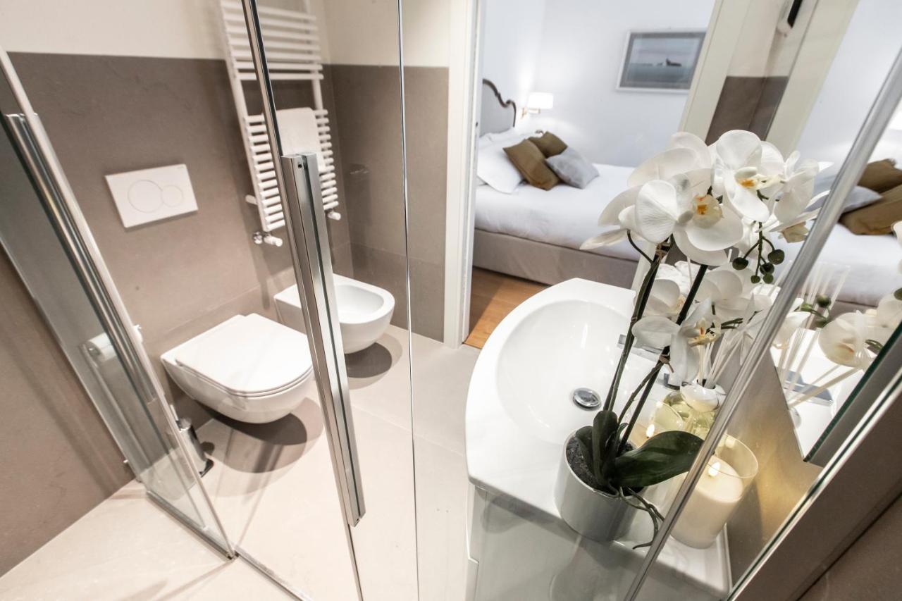 Ca' Delle Acque Deluxe Apartment R&R Venesia Bagian luar foto